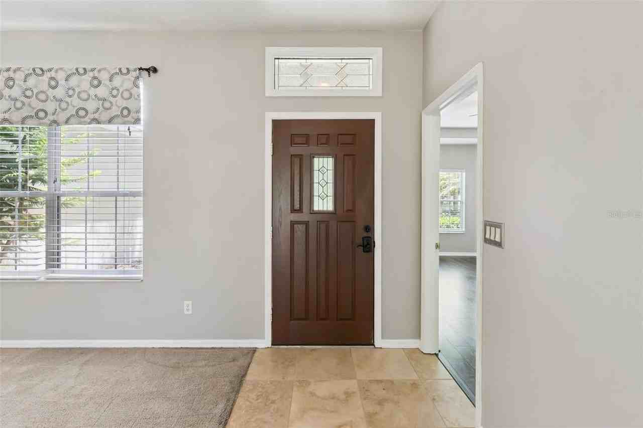 237 Strathmore Cir - Photo 7 of 50