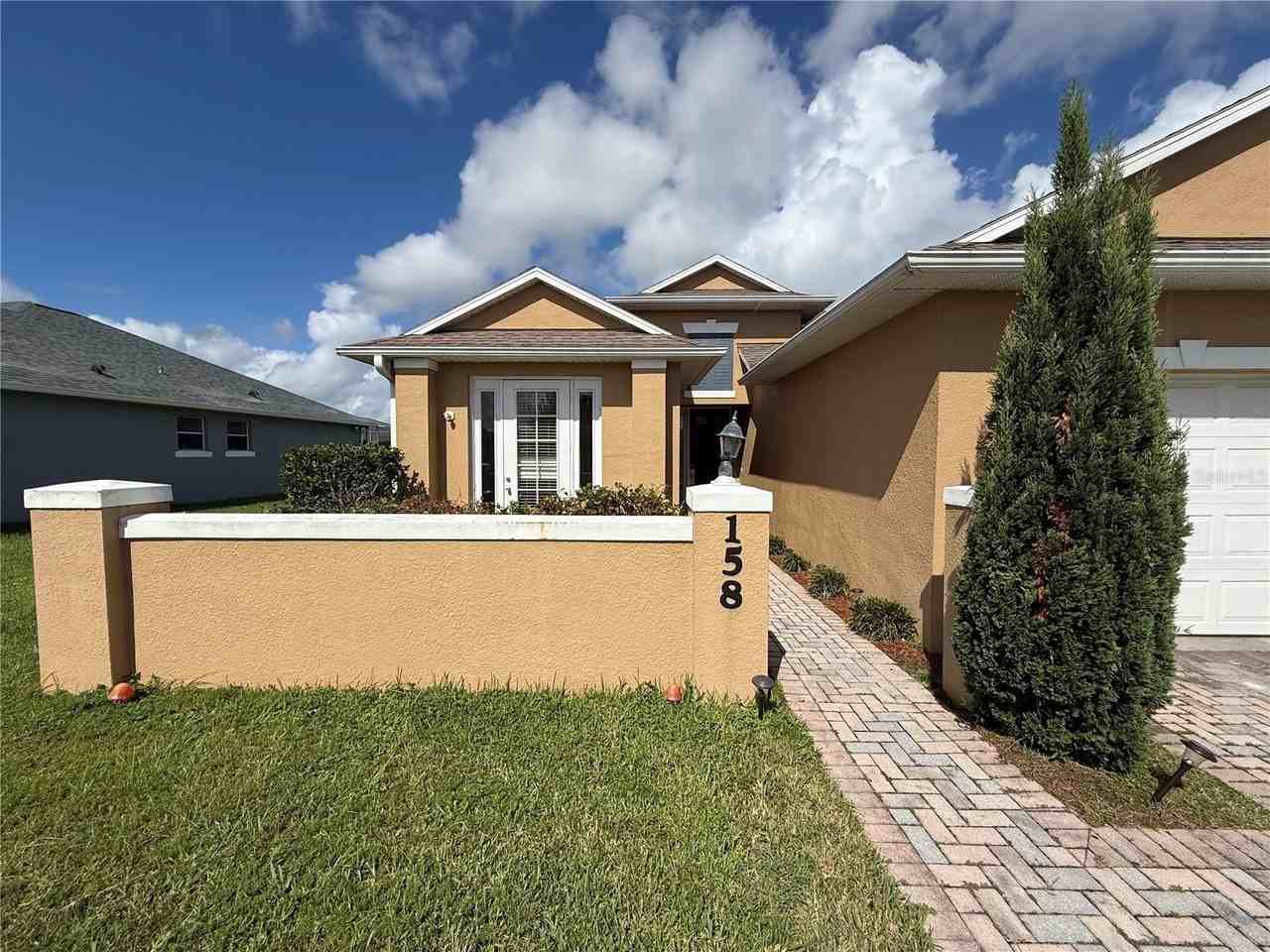 158 Magic Landings Blvd - Photo 2 of 18