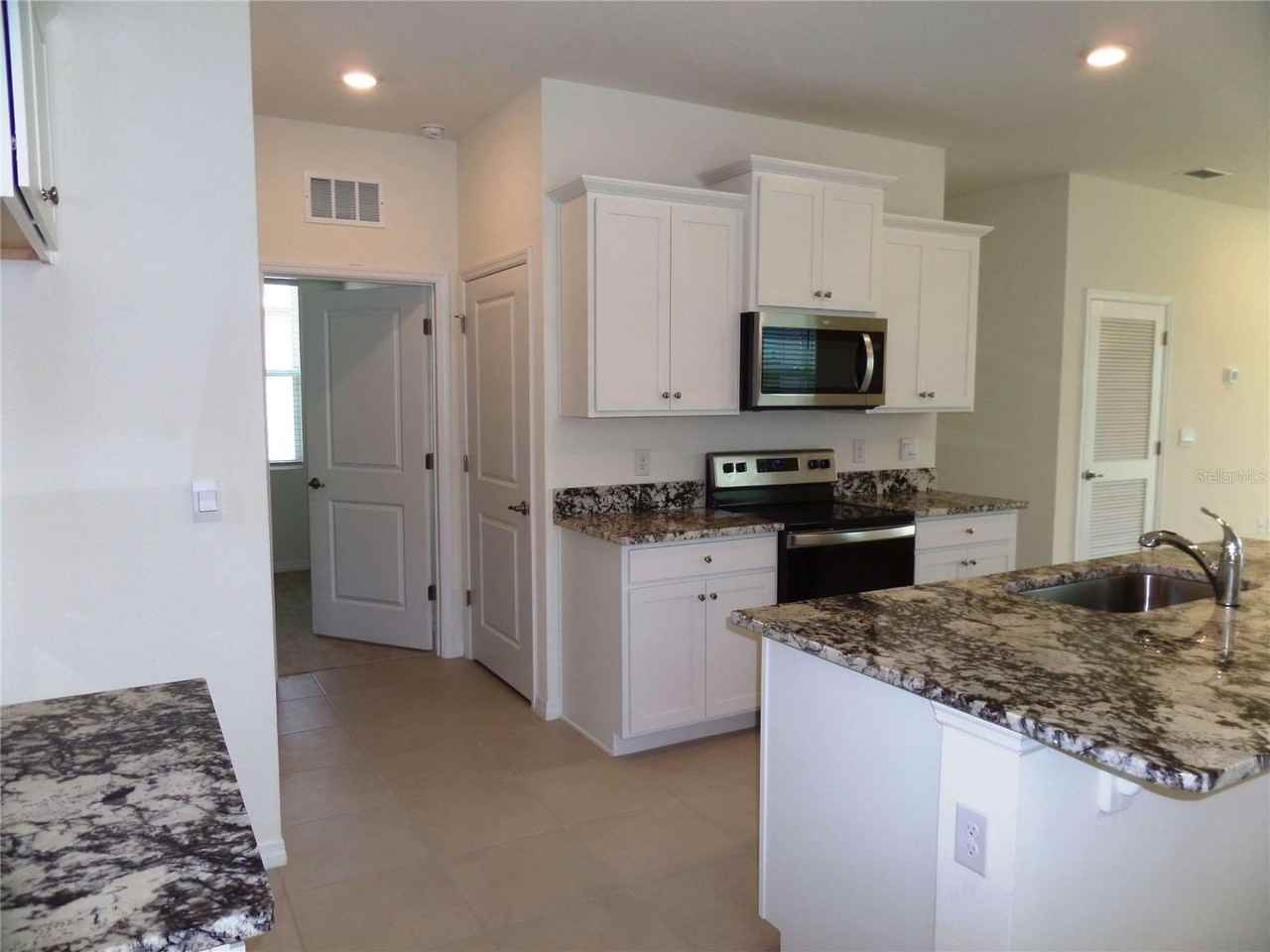 5039 Stokes Way - Photo 5 of 50