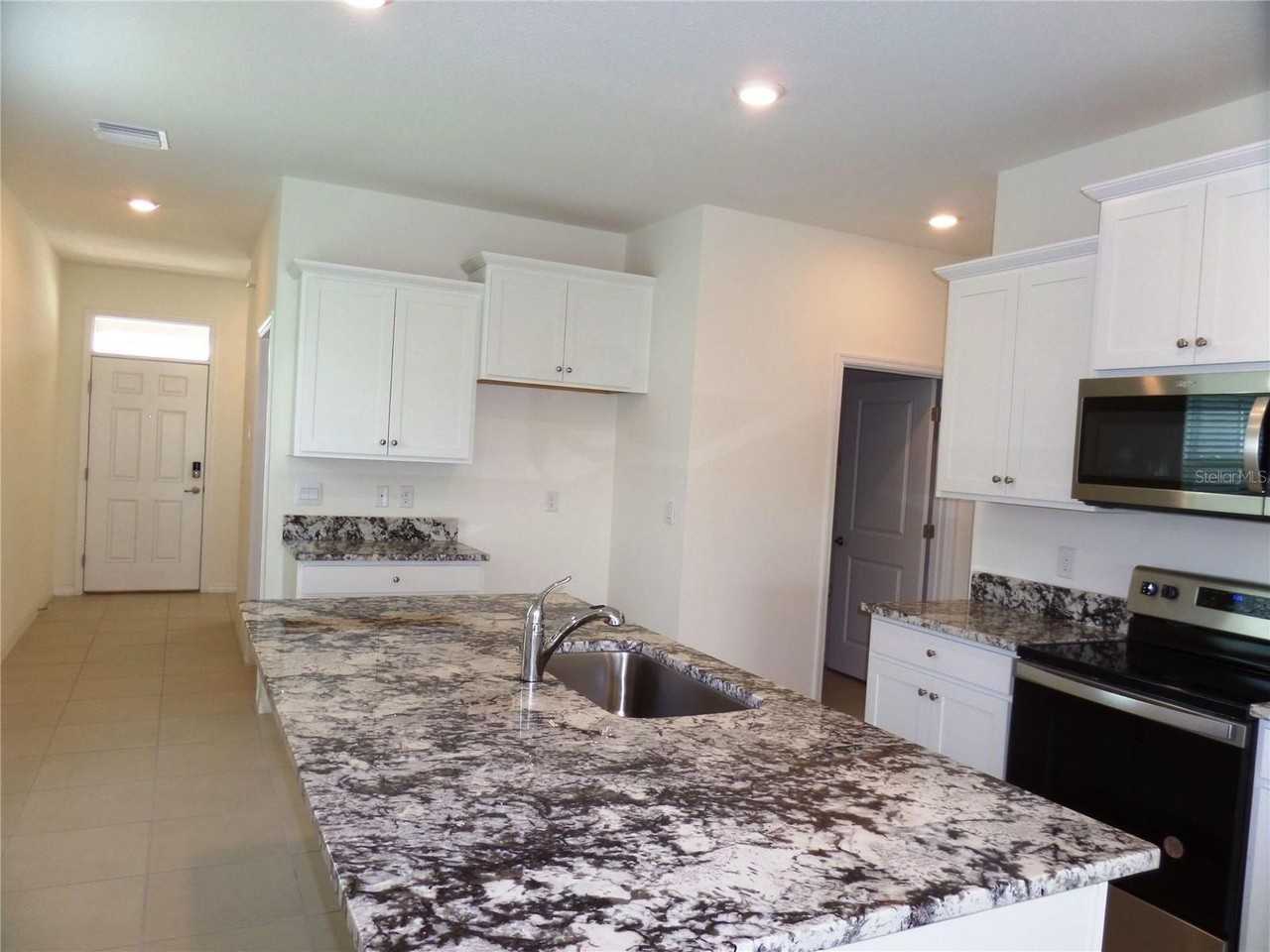 5039 Stokes Way - Photo 7 of 50
