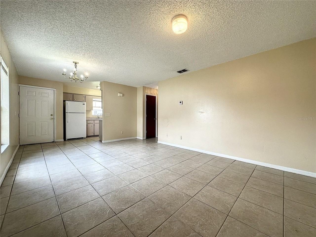 606 Claude Holmes Sr Ave - Photo 7 of 15