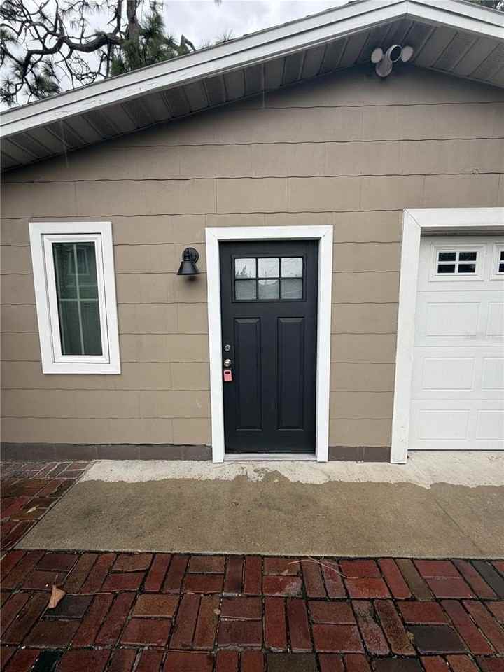 3241 12th St N - Photo 3 of 11