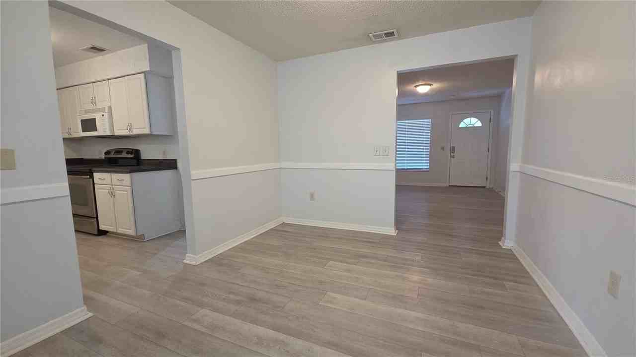 652 W Minnesota Ave - Photo 2 of 22