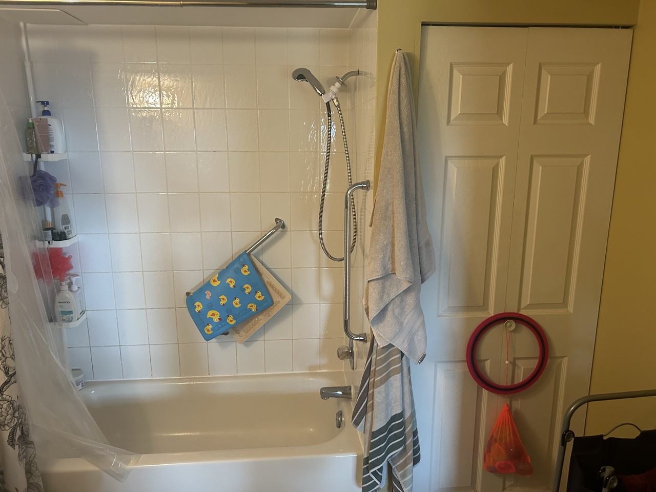2135 Tower Crt - Photo 3 of 22