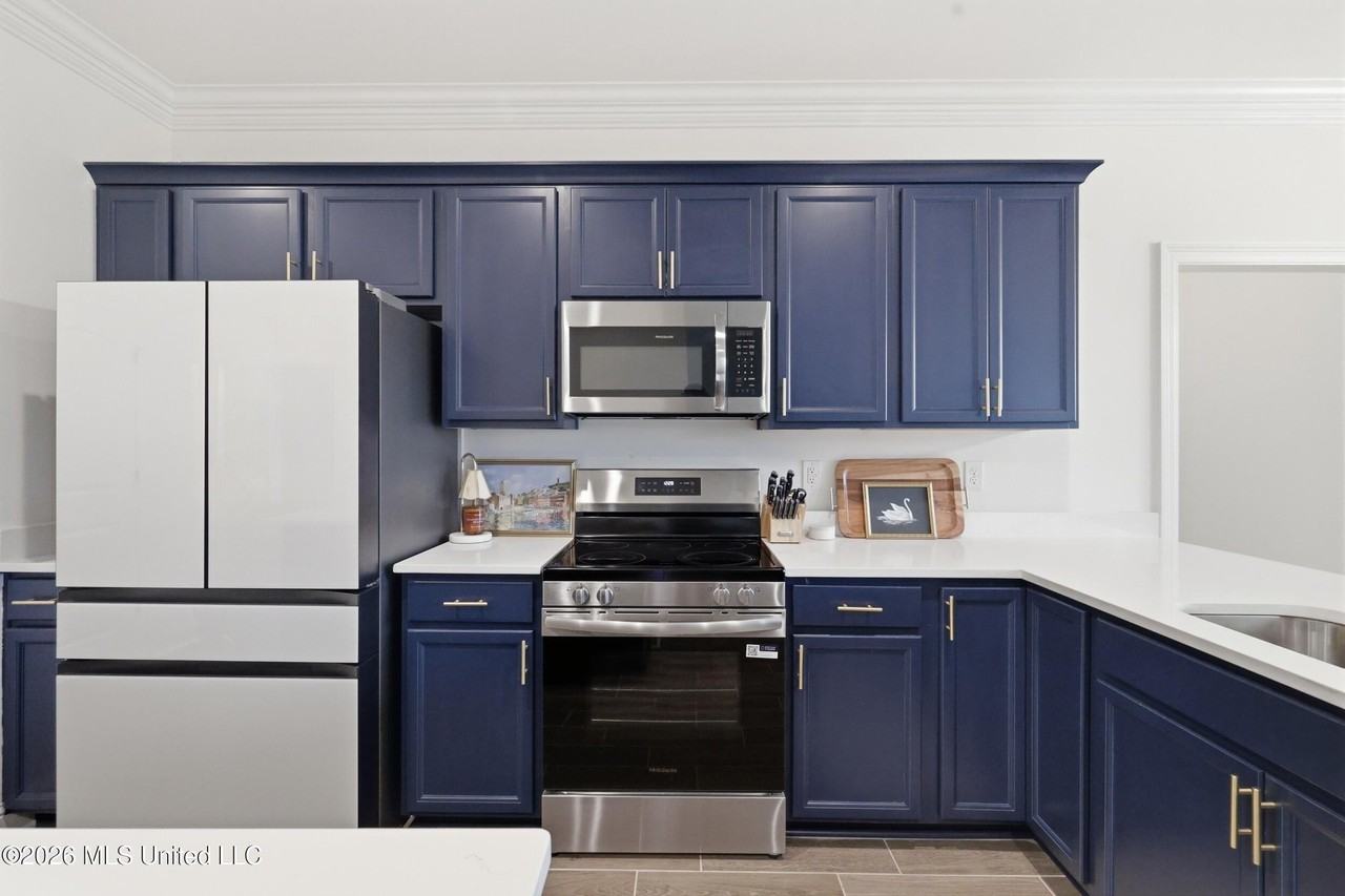15065 High Point Dr - Photo 5 of 30