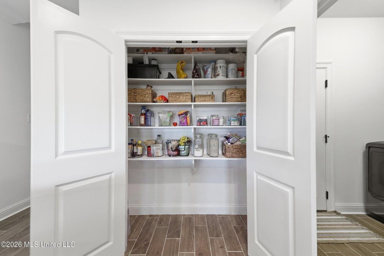 15065 High Point Dr - Photo 6 of 30