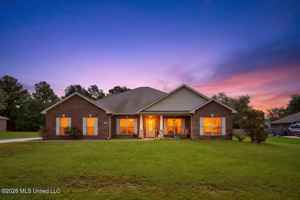featured image of 12112 Poplar Dr