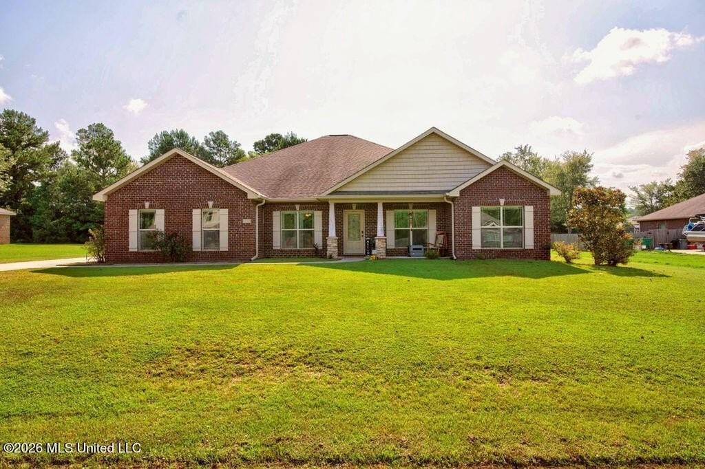 12112 Poplar Dr - Photo 2 of 48