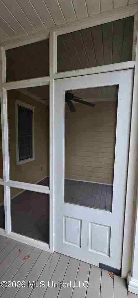 710 Manship St - Photo 4 of 50