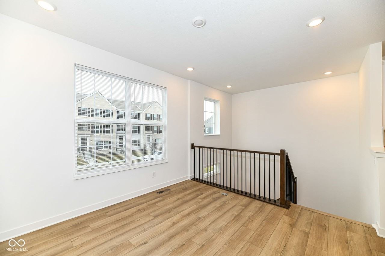 6959 Equality Blvd - Photo 6 of 31