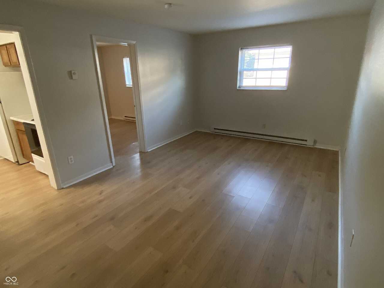 701 S 14th St #2B - Photo 2 of 9
