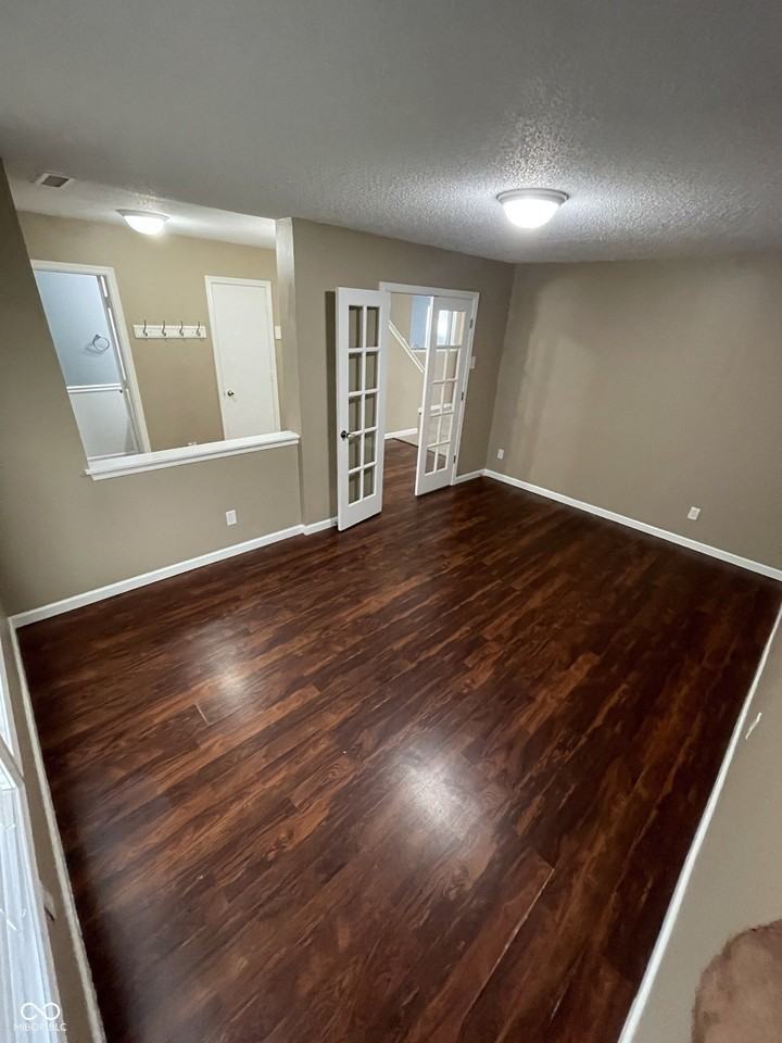 2830 Monarchy Ln - Photo 5 of 28
