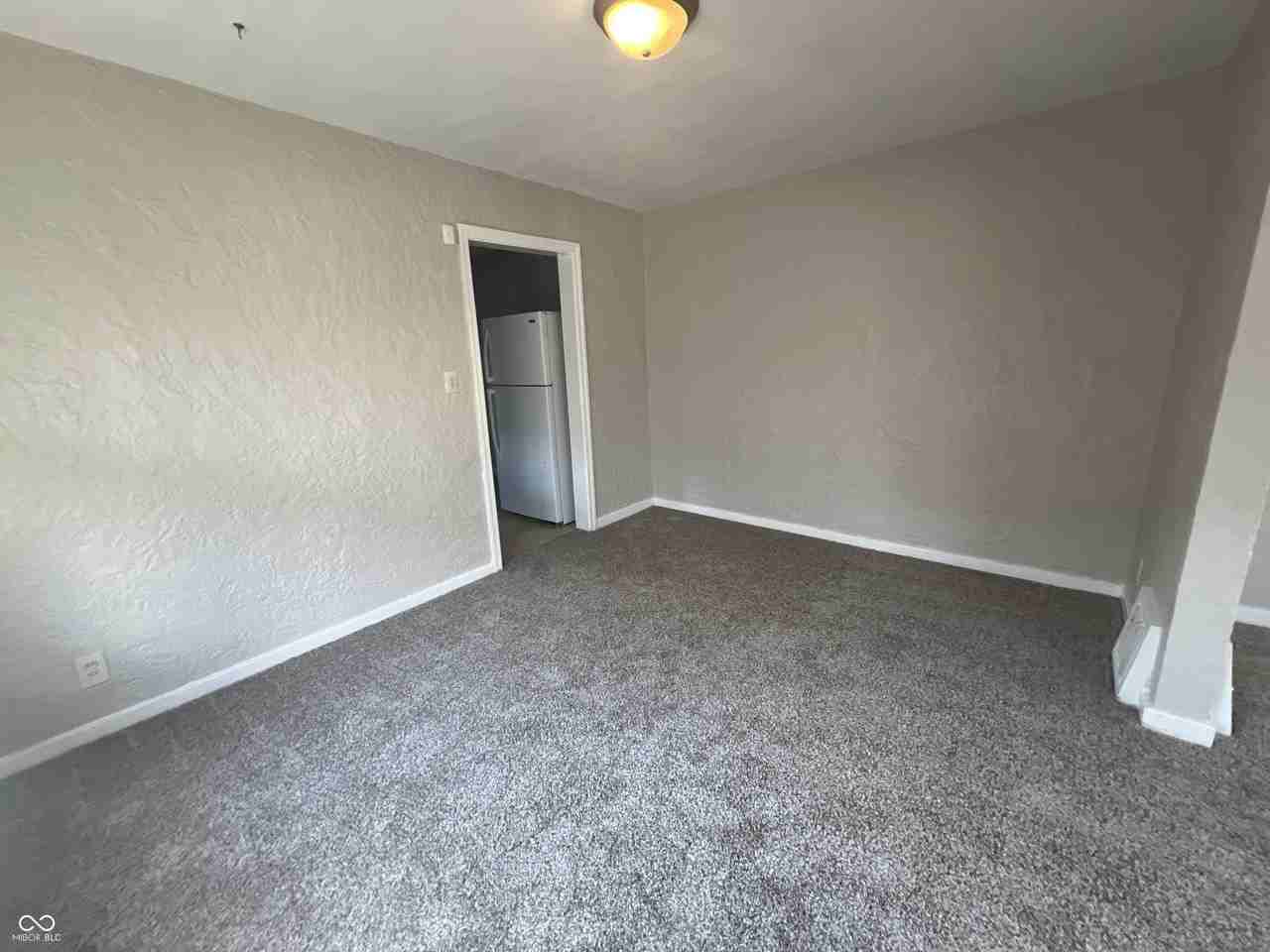 5322 Winthrop Ave - Photo 4 of 16