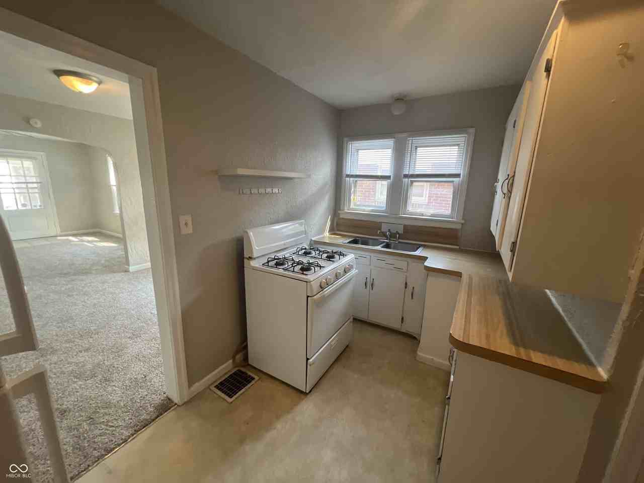 5322 Winthrop Ave - Photo 7 of 16
