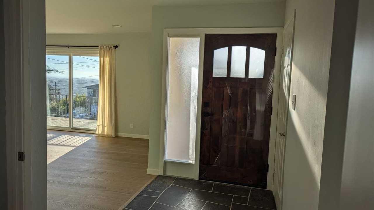 1187 Overlook Ave - Photo 5 of 8