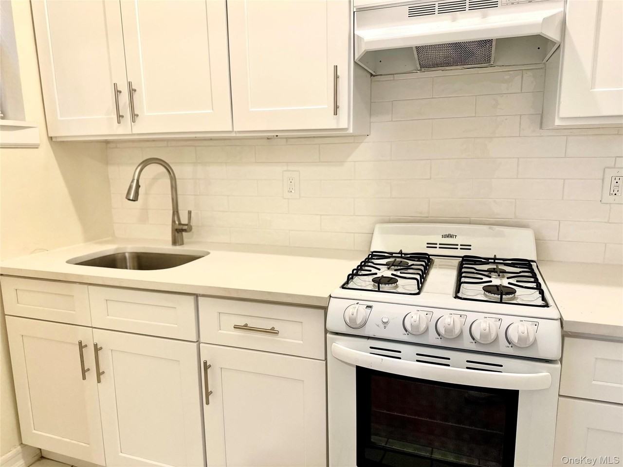 88 Lincoln Ave #1E - Photo 3 of 19