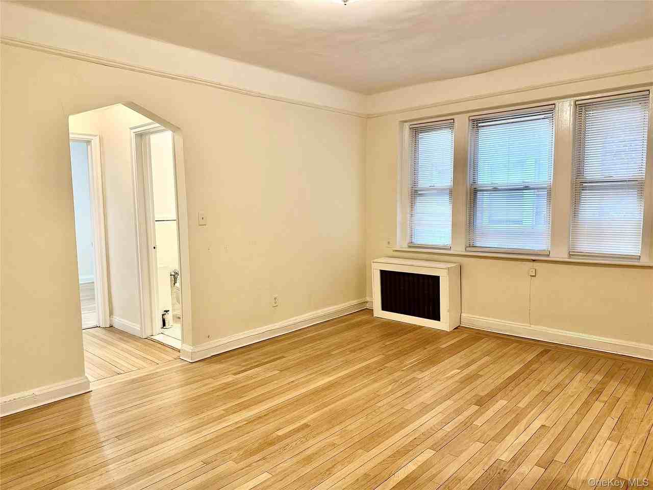 88 Lincoln Ave #1E - Photo 6 of 19