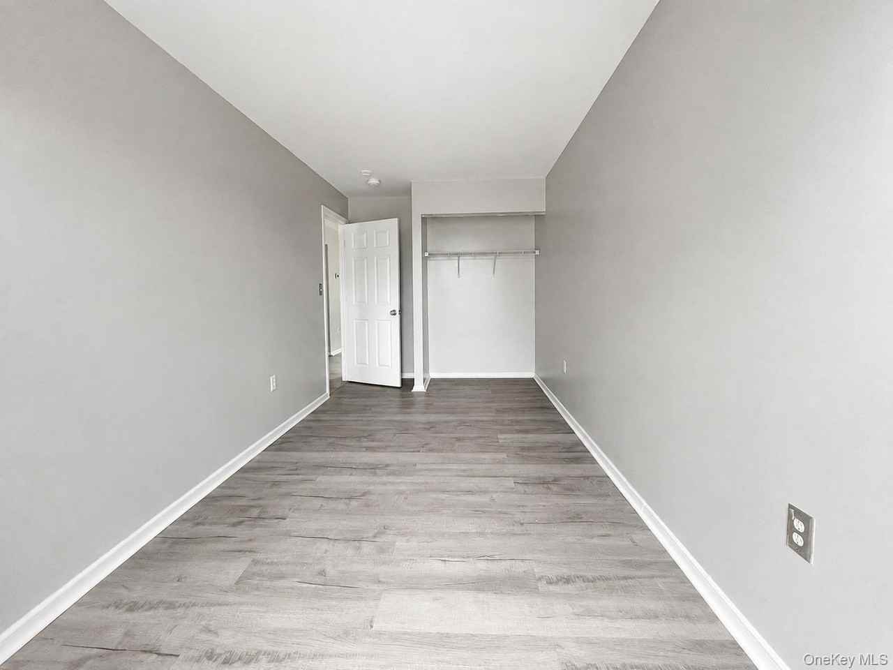 4216 Rockaway Beach Blvd #1stFL - Photo 5 of 10