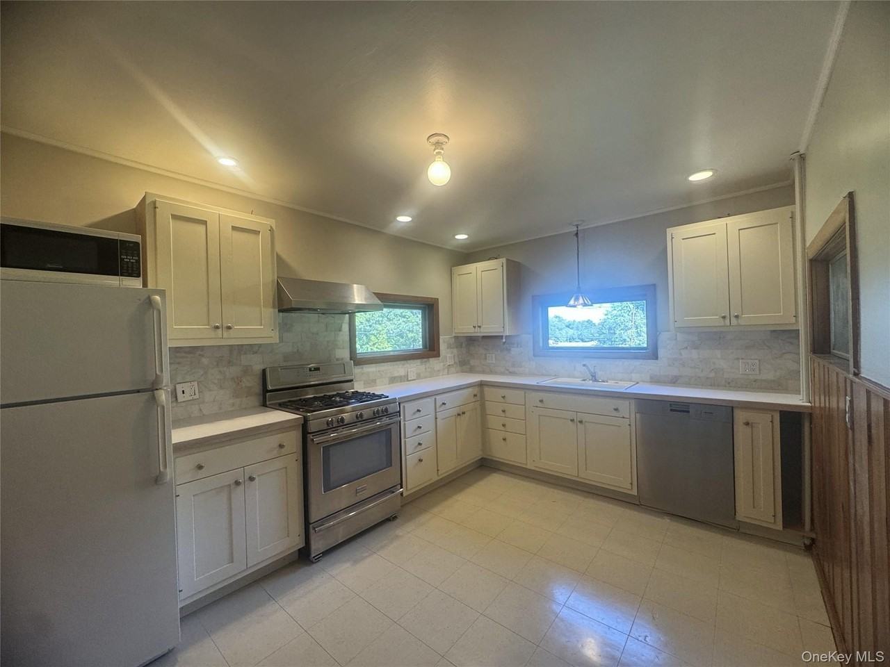31 Upper Depew Ave - Photo 4 of 25