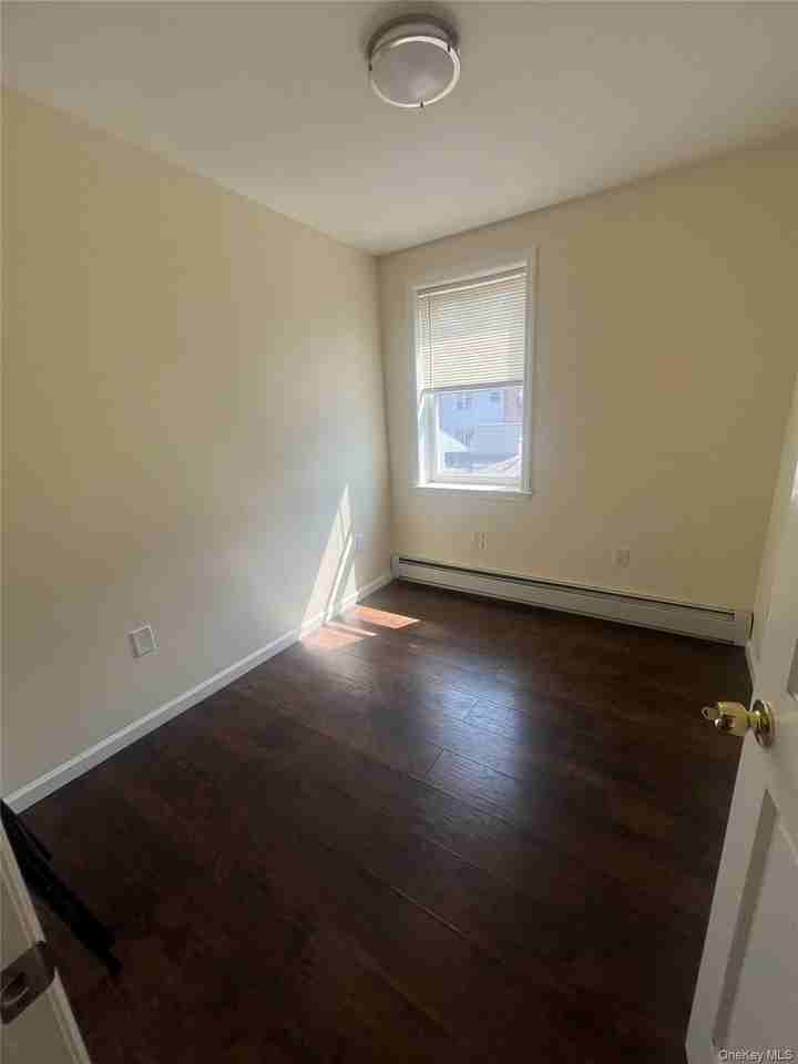 8269 166th St - Photo 6 of 10