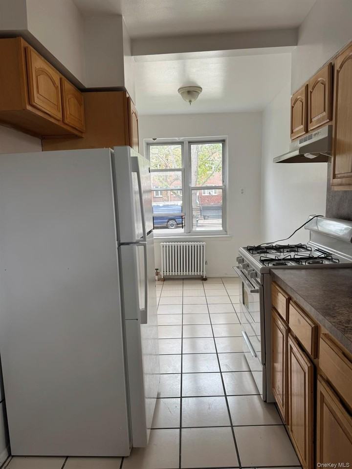 14014 Jewel Ave - Photo 7 of 13