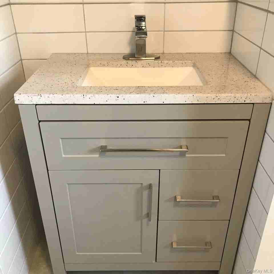 44 Matlock St - Photo 5 of 11