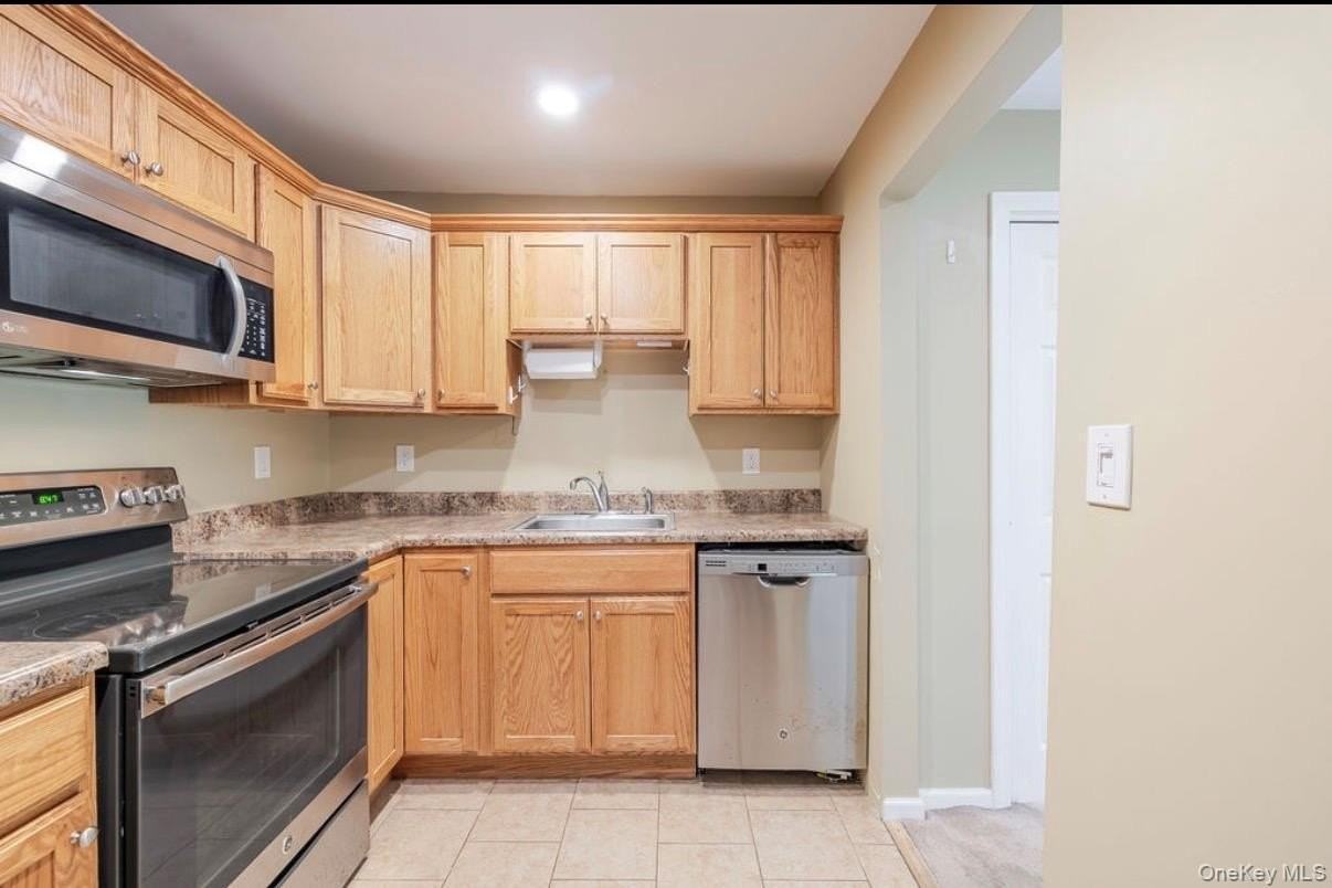603 Fox Run Ln - Photo 4 of 14