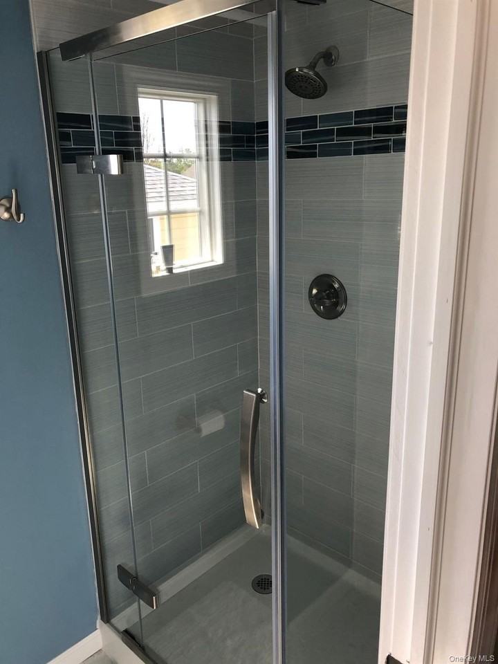 68 Bayview Walk - Photo 6 of 11