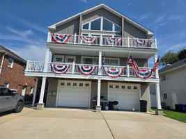 featured image of 355 E Market St #UPPER