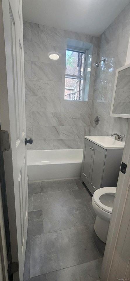 10647 Sutphin Blvd #1R - Photo 2 of 3