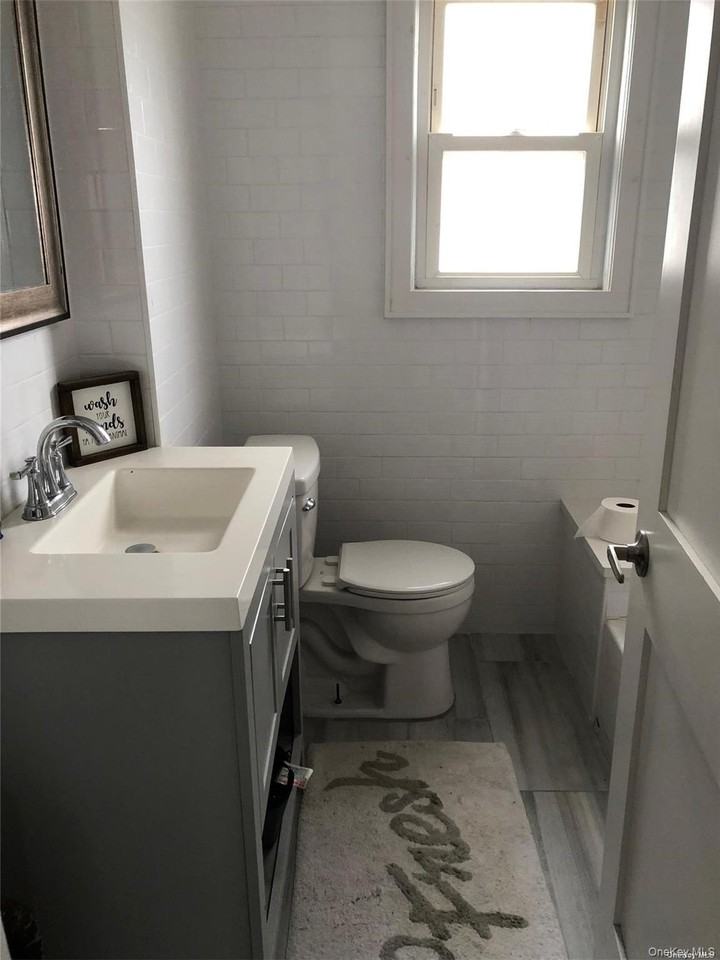 147 E Walnut St - Photo 7 of 11