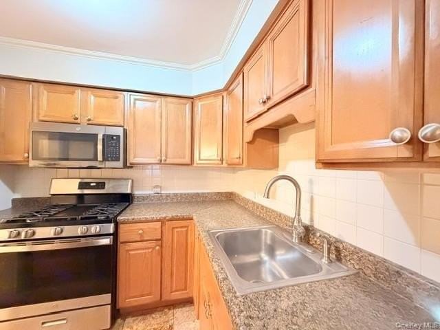 47 Ruth Ct - Photo 6 of 14