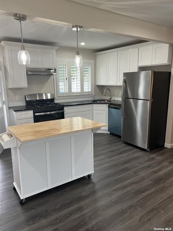 1227 Daffodil Ln - Photo 2 of 10