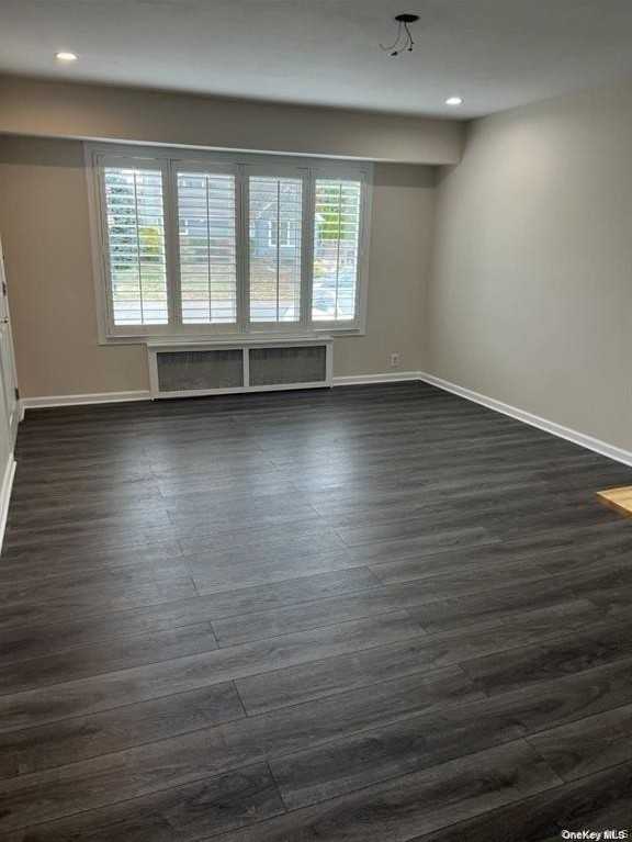 1227 Daffodil Ln - Photo 3 of 10