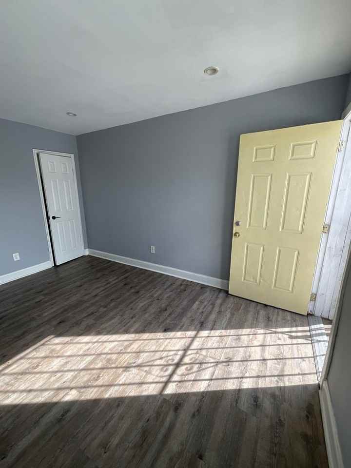 1766 Gales St Ne ##Ne - Photo 5 of 18