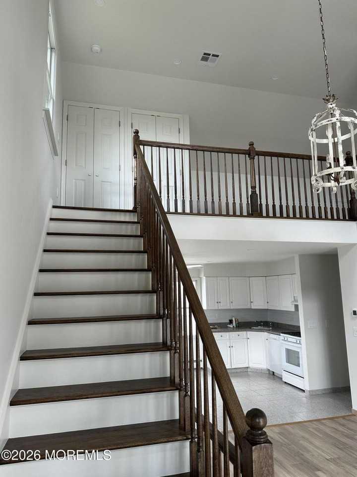 208 16th Ave - Photo 2 of 16
