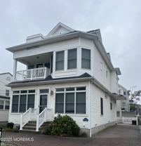 563 Whiting Ave - Photo 1 of 1