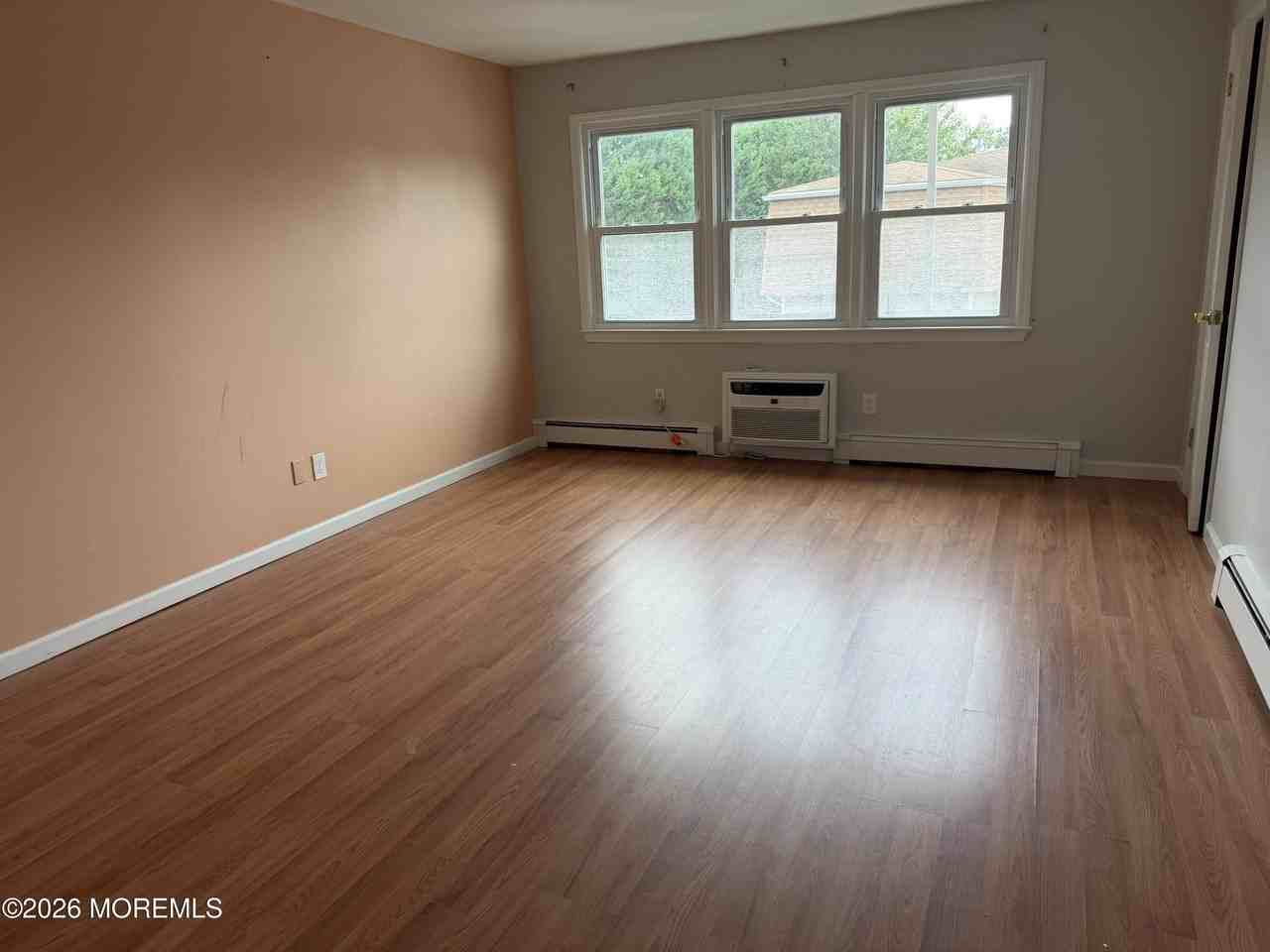 1506 Beaver Dam Rd - Photo 4 of 8