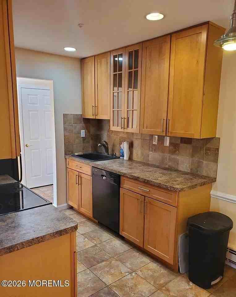 82 Amberly Dr #C - Photo 2 of 11