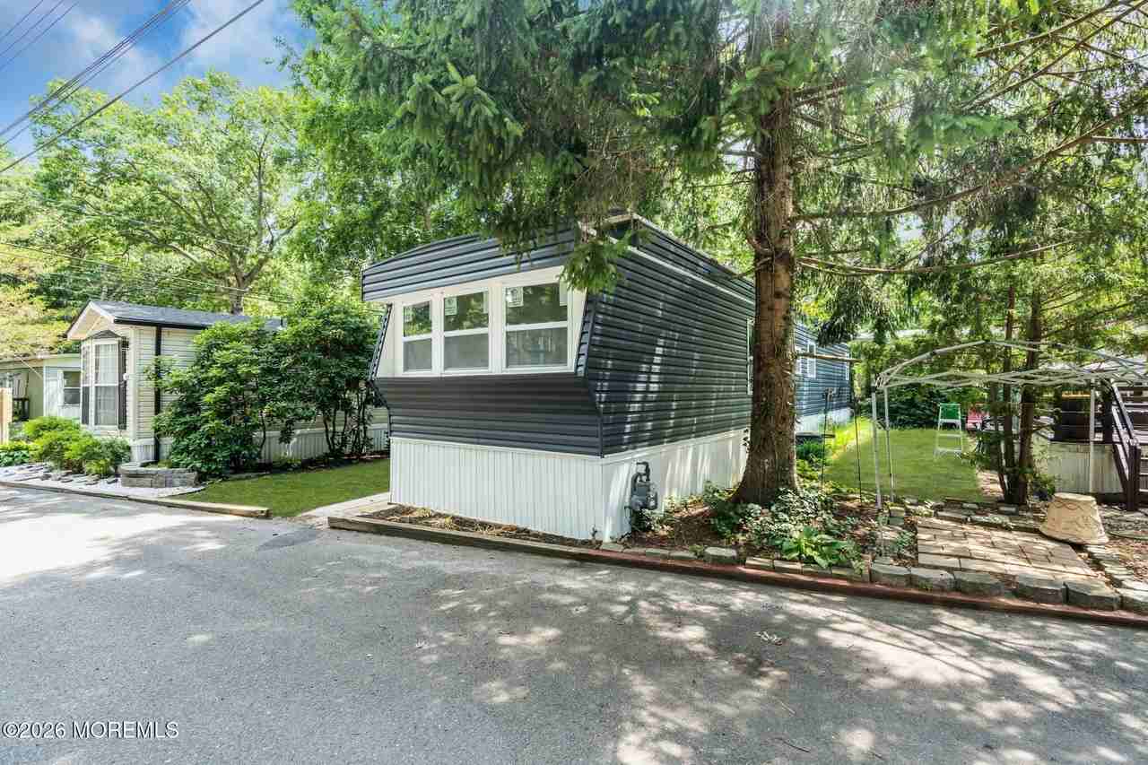 56 Marcia Memorial Cir - Photo 6 of 29
