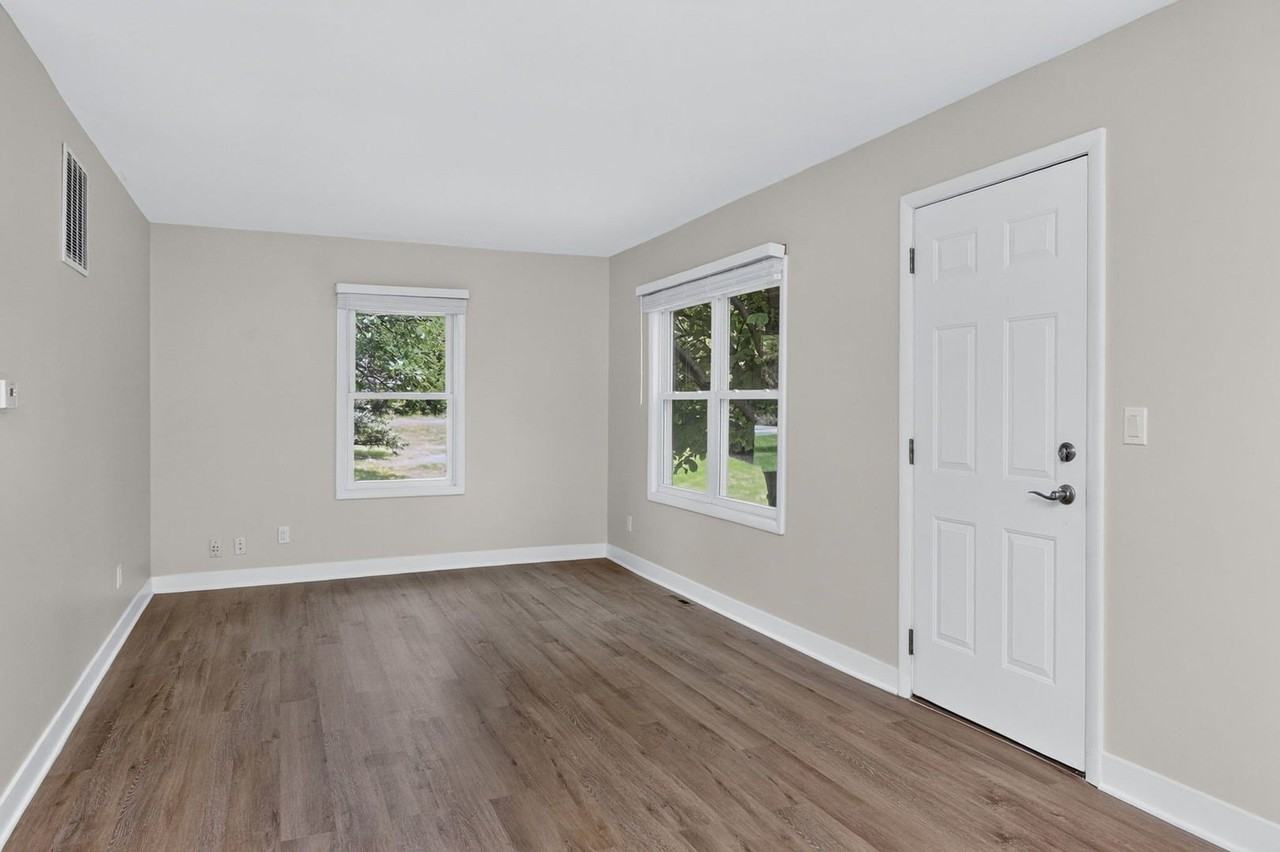 100 83rd St - Photo 2 of 17
