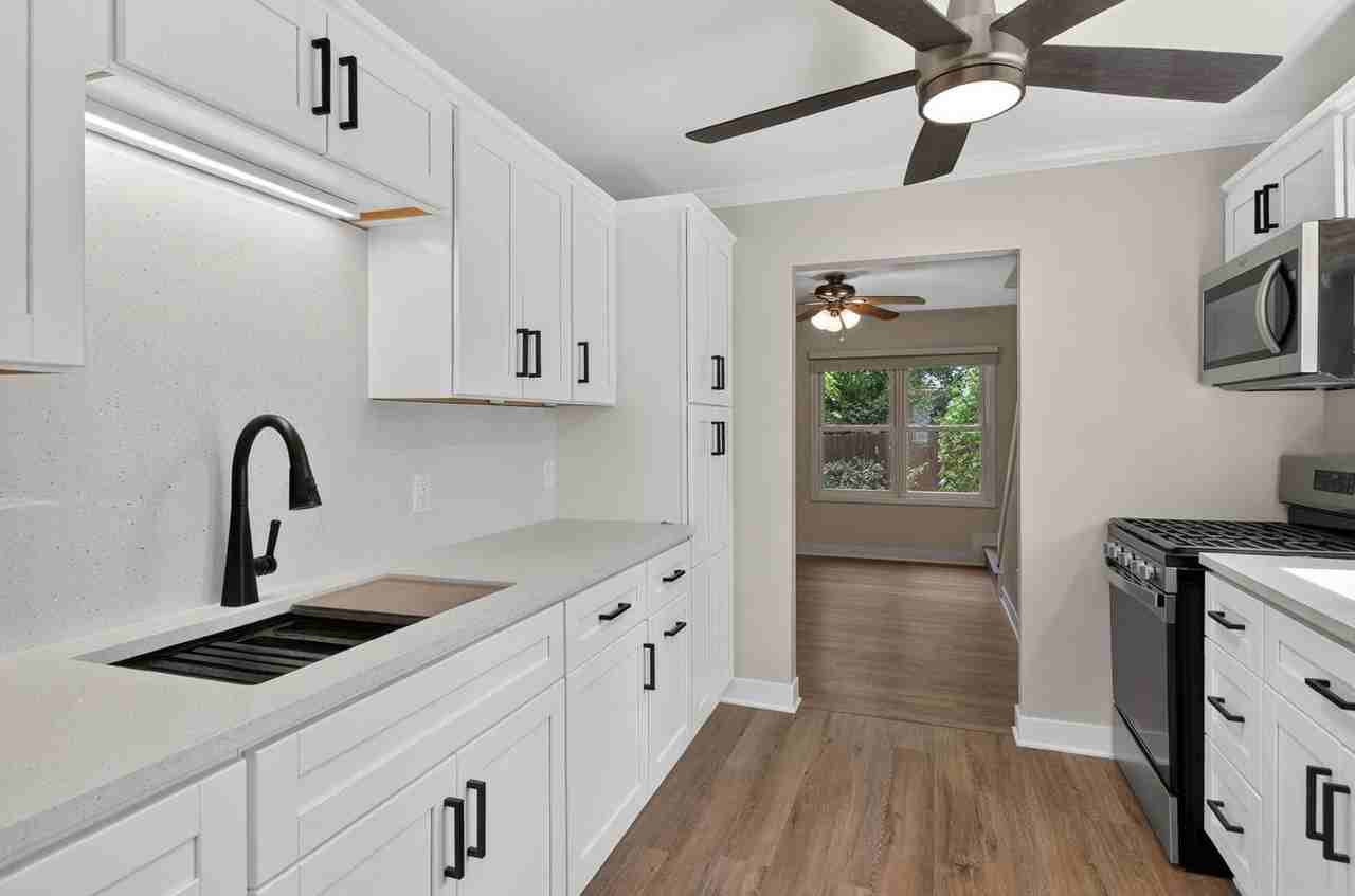 100 83rd St - Photo 5 of 17