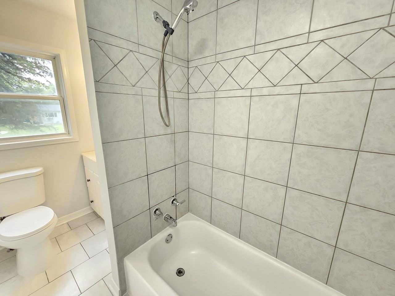 18570 W Pamela Pl - Photo 3 of 34