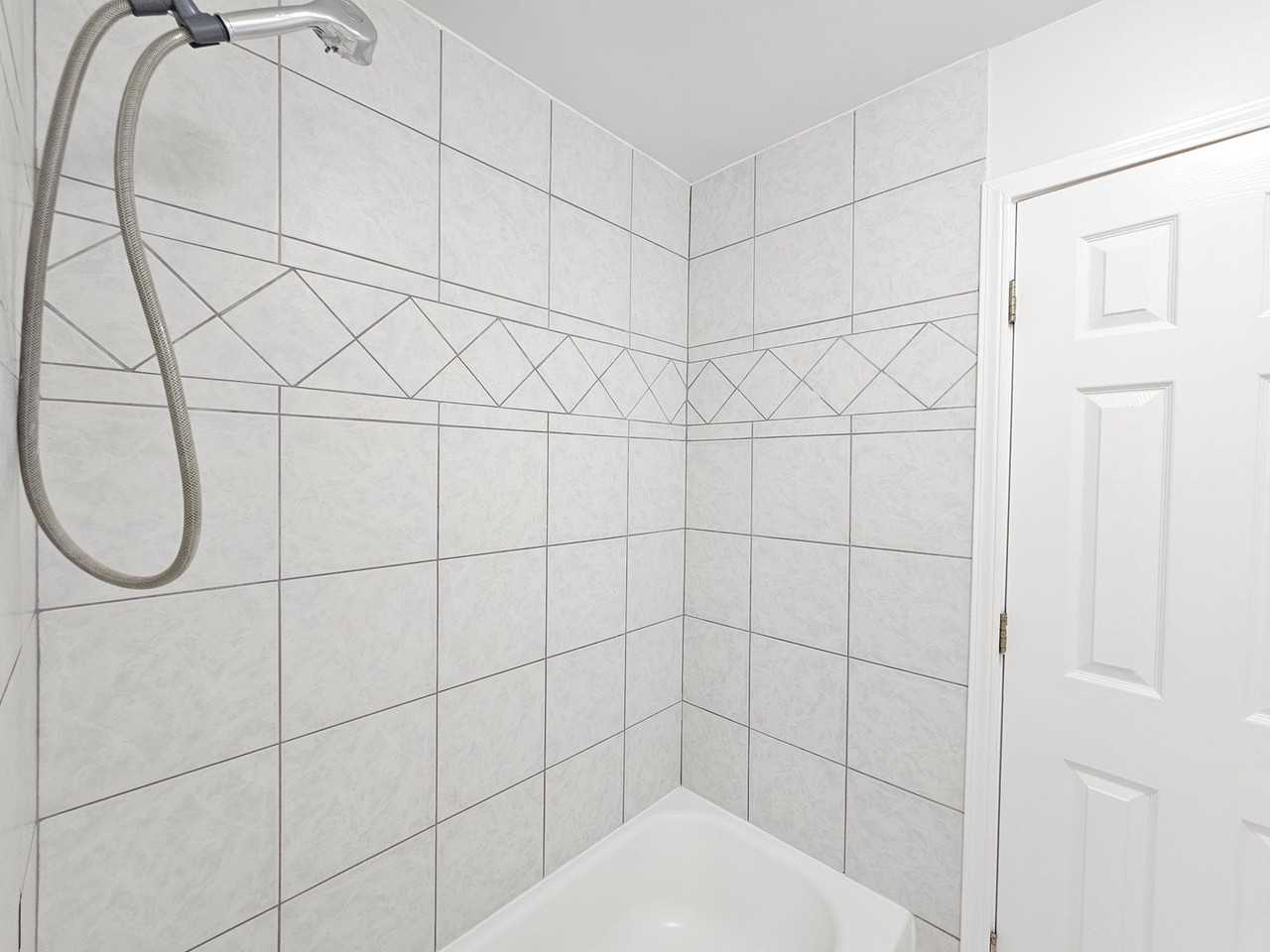 18570 W Pamela Pl - Photo 4 of 34