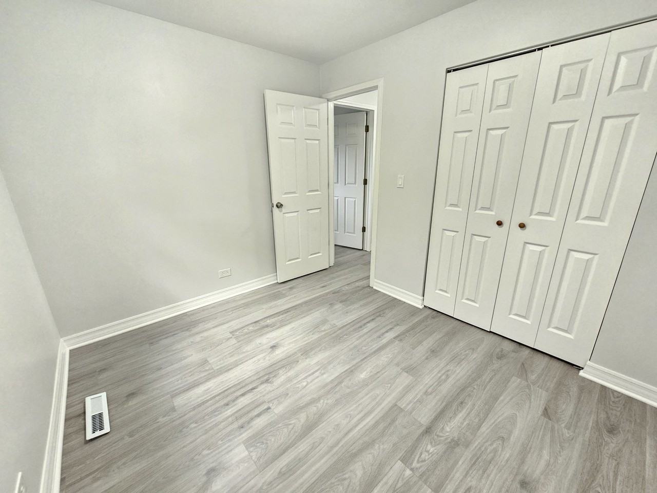 18570 W Pamela Pl - Photo 6 of 34