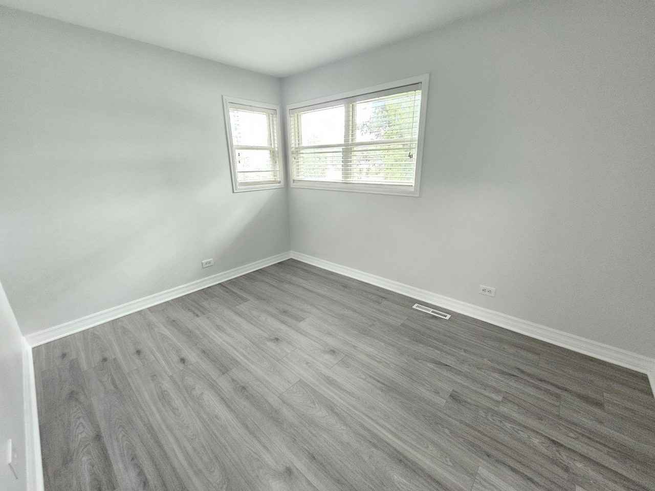 18570 W Pamela Pl - Photo 7 of 34