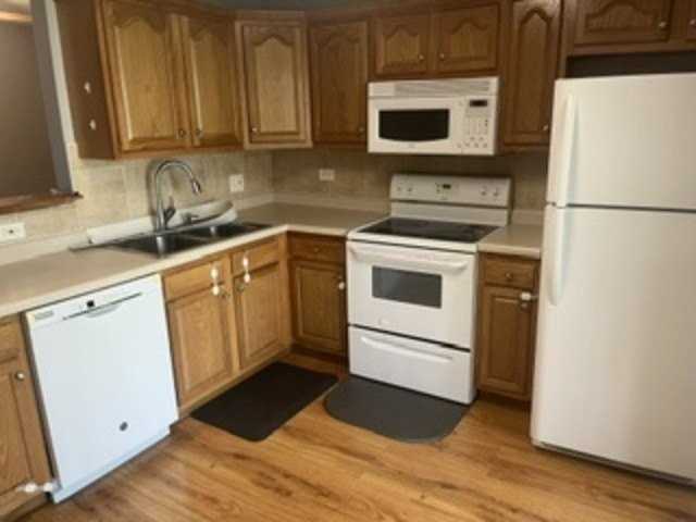 203 N Waters Edge Dr #202 - Photo 5 of 20