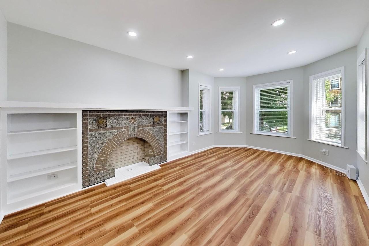 5418 N Artesian Ave #1 - Photo 4 of 22