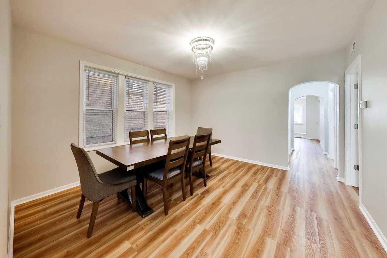 5418 N Artesian Ave #1 - Photo 6 of 22