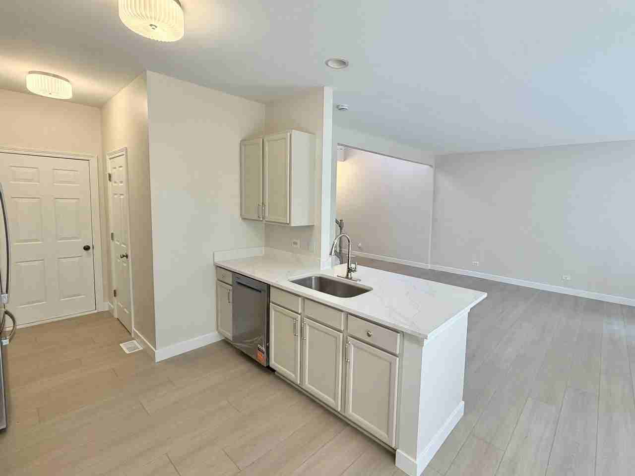 25 Melrose Ct - Photo 2 of 15